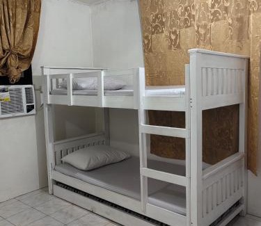 Iloilo House | Festive Walk Mall & SM City Area Room Aircon BR