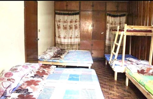 Baguio House | Flores Transient Homestay