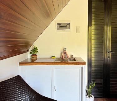 Calaca Cabin | Garden of Faith Lodge - 20 minutes drive from Tagaytay