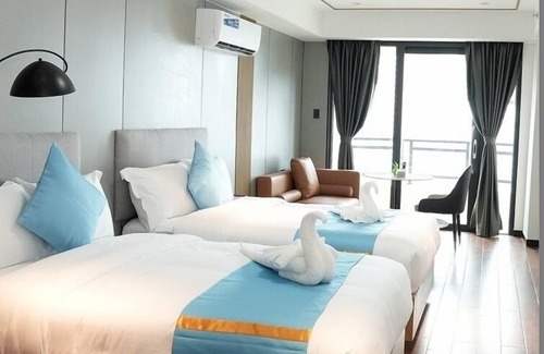Paranaque House | Golden Seagulls Hotel