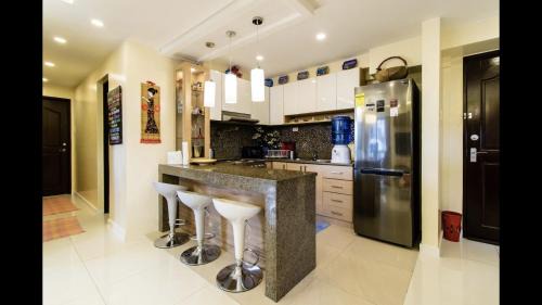 Ususan Apartment | Grand Apartment near BGC