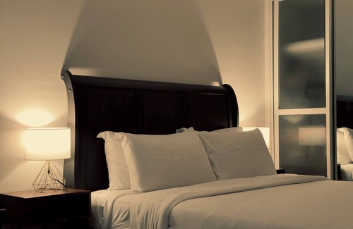 Basdiot Hotel | Harman Suites Moalboal