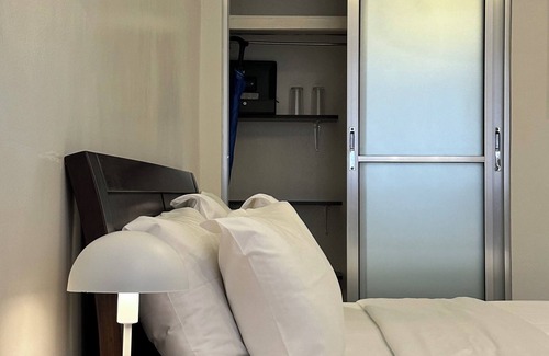 Basdiot Hotel | Harman Suites Moalboal