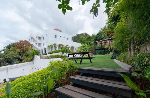 Coron Town Proper Hostel | Hop Hostel