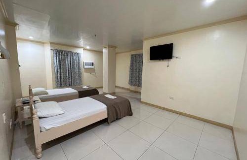 Laoag Hotel | Hotel ∙ 5 guests