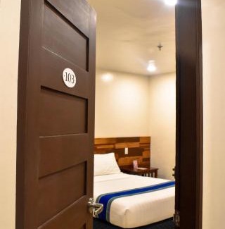 Laoag Hotel | Hotel Lourdes