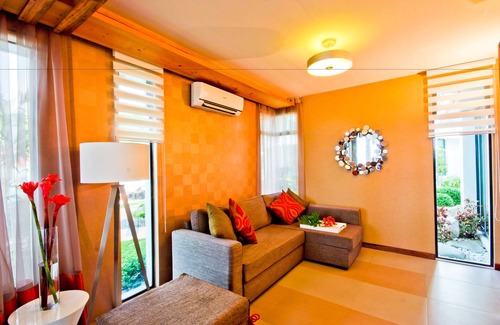 Abra de Ilog Resort | Infinity Resort