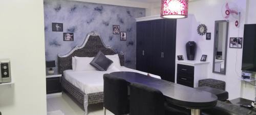 Balibago Apartment | Jack Kandi Grosvenor Square