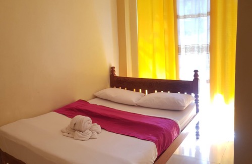 Coron Town Proper Hotel | Jim's Castle Inn
