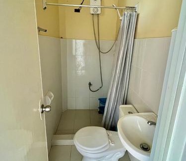 Pilar Hostel | JMJ Homestay, near Magpupungko Rock Pools
