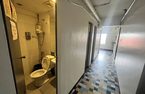 Downtown Hostel | Junction Hostel Poblacion Makati Avenue