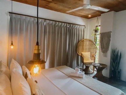 Alegria House | Kaha Island Stay