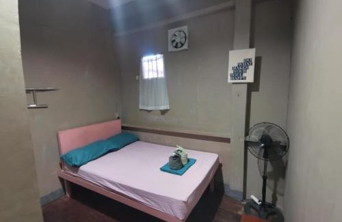 Coron Town Proper House | Ken's Inn