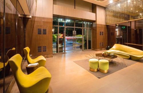 Legazpi Village Apartment | KL Tower Makati Apartments by PH Staycation