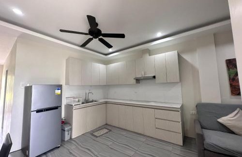 Kabankalan City Apartment | Kristinas Aparthotel Kabankalan