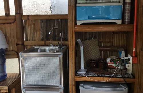 Dauis Cabin | Kubo A, Loft (M&K’s Guest House)