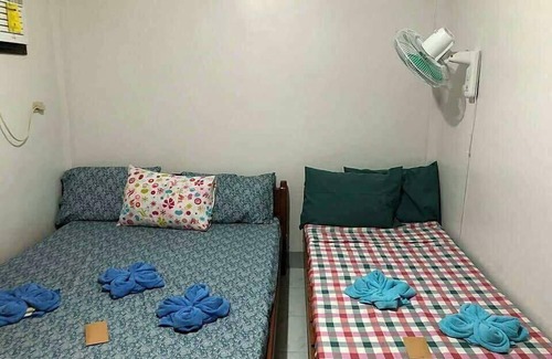 Puerto Princesa City Centre House | La Paragua Pension