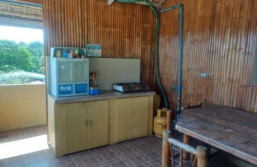 Puerto Galera Hotel | Livio's loading house