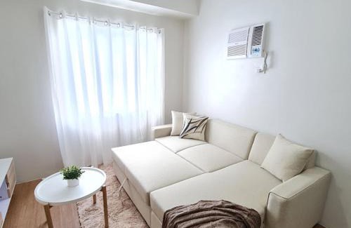Cagayan de Oro Apartment | Lovely 2- BR Condo (Fully Air-conditioned w/Wifi)