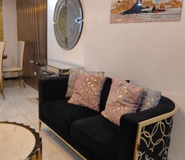 Lipa Apartment | Luna Modern Guesthouse Loft House up and Down