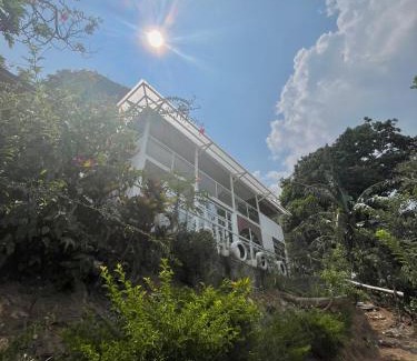 Tagaytay Cabin | Lunos hilltop Cabin