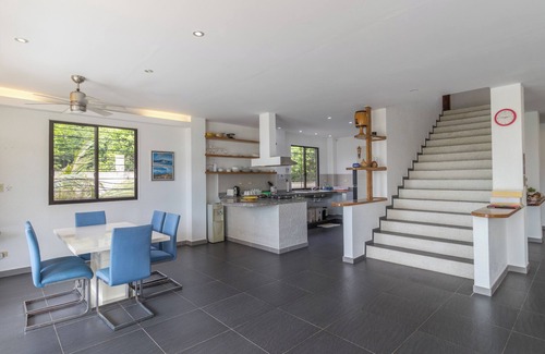 Panglao Villa | Luxury Charming 3-Bedroom Villa 300m2, directly on the Sea, Panglao,Bohol