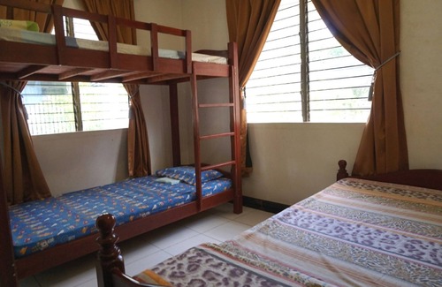 Oslob House | Luzmin BH - White House