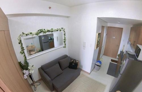 San Antonio Bed & Breakfast | MAKATI - Lush Residences