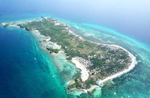 Daanbantayan House | Malapasqua Island Cottage Holiday House