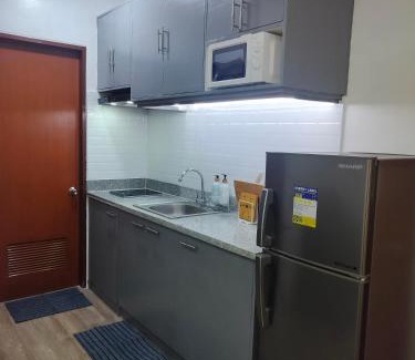 Bantud Hacienda Apartment | ManTa Vibe at Mesavirre Garden Residences