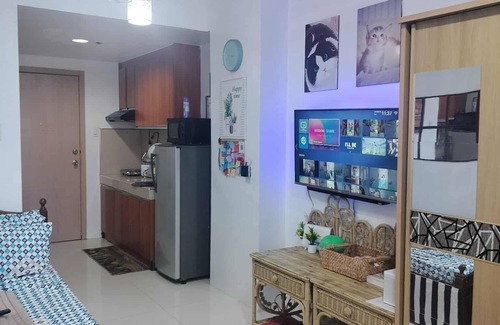 South Triangle Condo | Modern Condo in Quezon City with City View