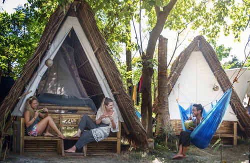 Daanbantayan House | Motel ∙ 8 guests