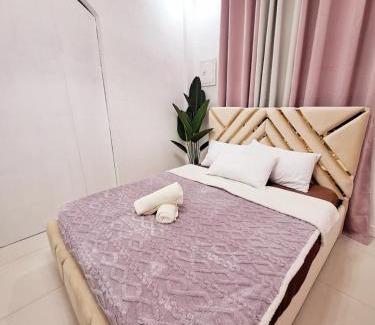 Poblacion District House | N3 Studio Room Apartment Transient House Ground Floor near Abreeza Mall, SPMC, SM Lanang, USEP
