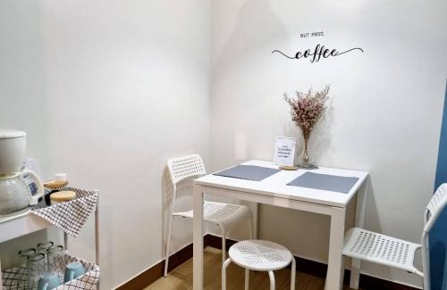 Trece Martires Apartment | NamiSanji Staycation @HOPE RESIDENCES