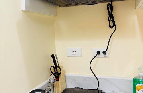 Barangay 32 Apartment | New Bachelor's Pad across Ateneo Uni with free fast Wi-fi, AC room, hot shower