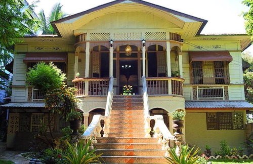 Tagbilaran Hostel | Oasis Balili Heritage Lodge