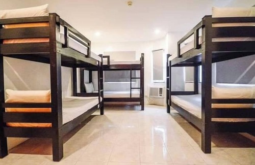 San Andres Bukid Hostel | Ola Hostel Manila
