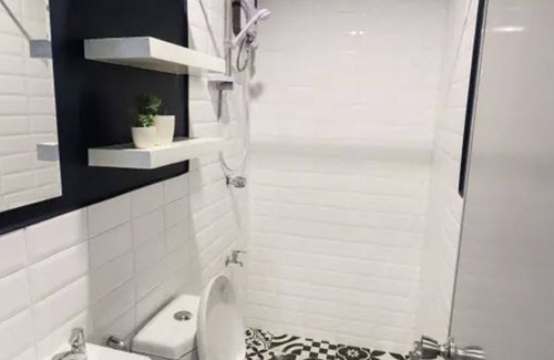 San Andres Bukid Hostel | Ola Hostel Manila