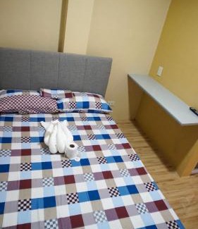 Legazpi Hotel | ParmView Inn