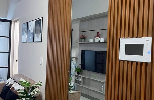 Katuparan Condo | ☆Perfect Getaway☆ Modern 2BR unit BGC Uptown Parksuites tower 2