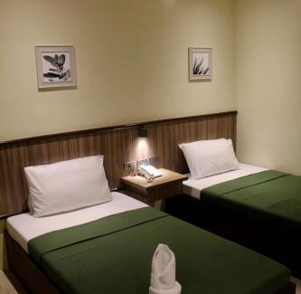 Pilar Hotel | PILAR MARINA INN
