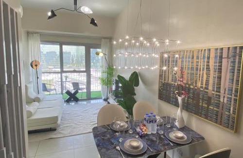 Tambo Apartment | Playful 1BR With Magnificant Bayview Garden View Near Okada Solaire Aiports with Free Parking