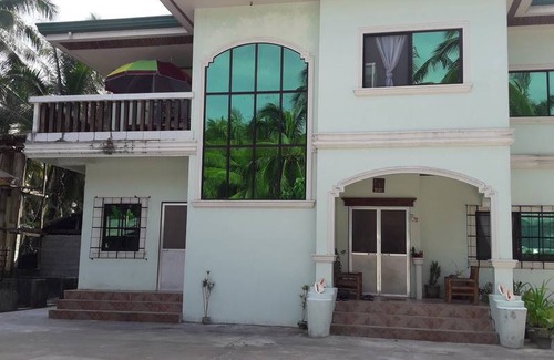 Catangnan Resort | Private room ∙ 6 guests