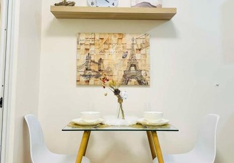 A. Bonifacio Apartment | R&J Staycation at Celandine