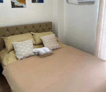 A. Bonifacio Apartment | R&J Staycation at Celandine