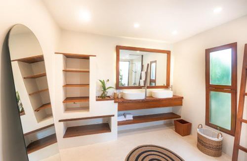 Catangnan Villa | Rare Beachfront Villa - 2BR - 6 Pax Private Pool on Tuason Surf Spot