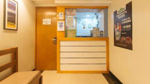 Muntinlupa Hotel | RedDoorz at Ranchotel Bayanan Alabang