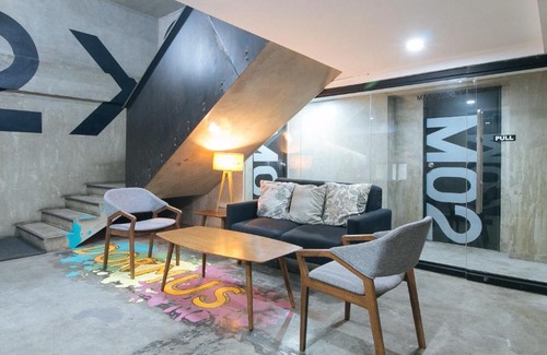 Sampaloc Hotel | RedDoorz Hostel @ Dormus España