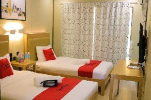 Bakilid Hotel | RedDoorz Plus @ AS Fortuna Cebu