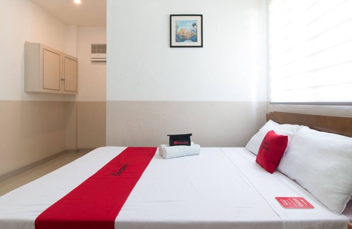 Santa Catalina Hotel | RedDoorz Plus @ Santa Catalina Metro Vigan